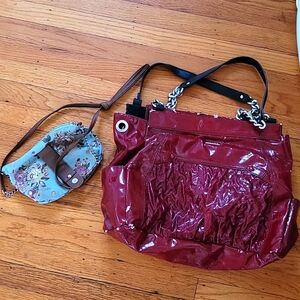 2 Free Purses